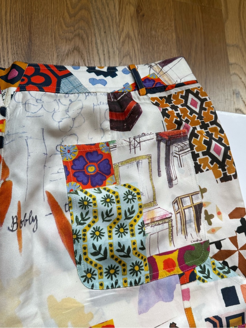 Tory Burch Sienna Printed Silk Trousers | Patchwork Collage | Size Medium - Picture 13 of 16